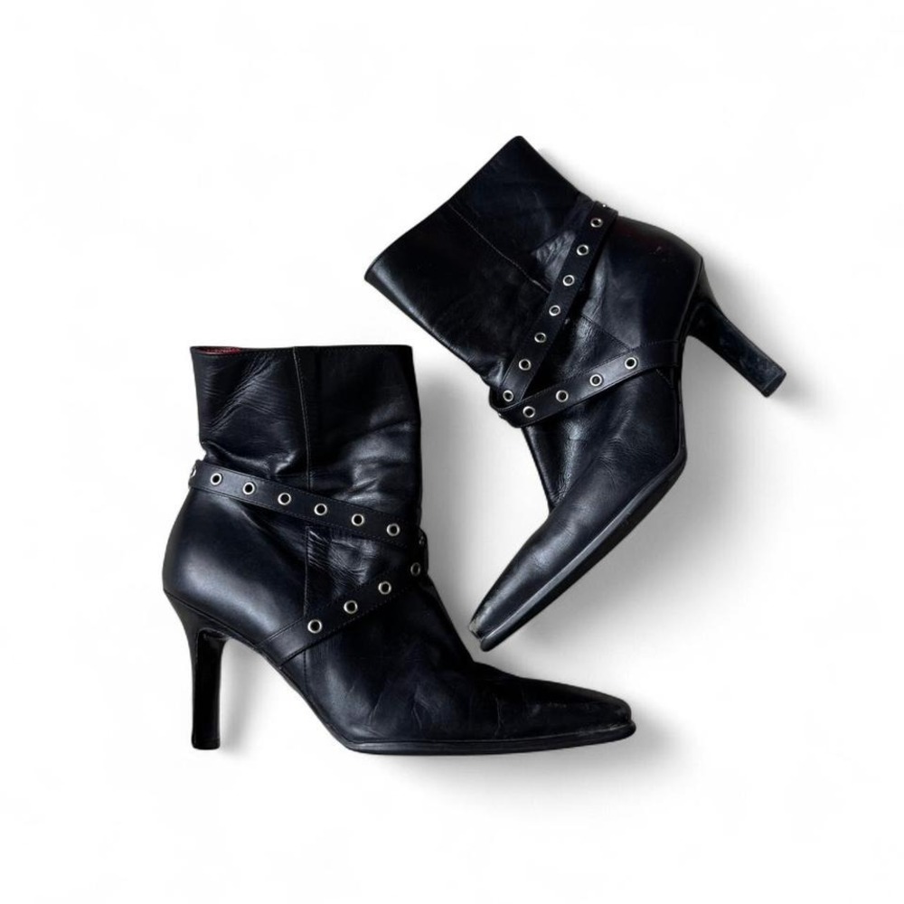 Gianni Bini Black Leather Ankle Boots